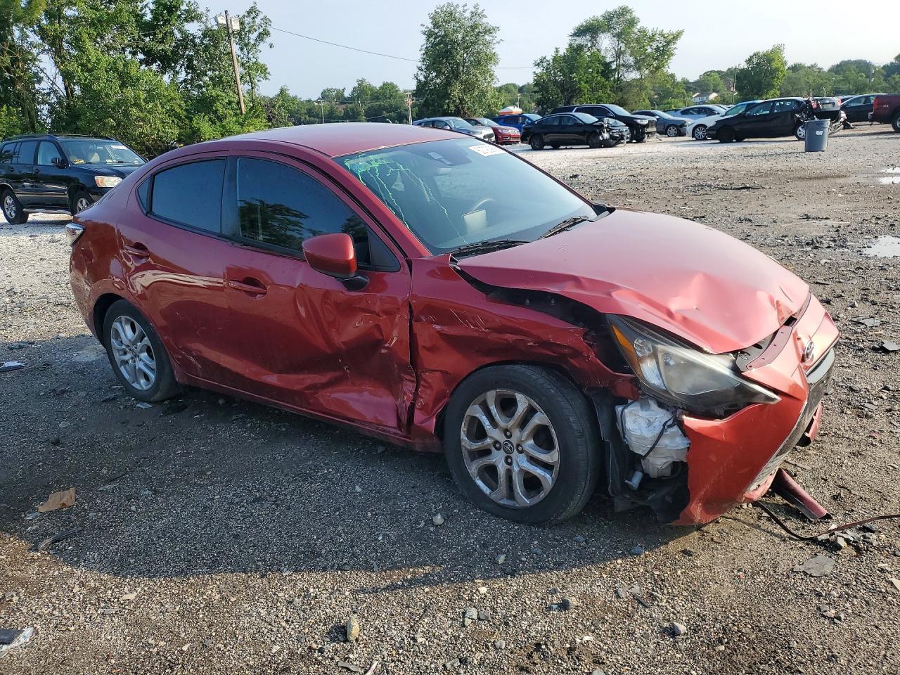 2017 Toyota Yaris Ia Base - Фото 4