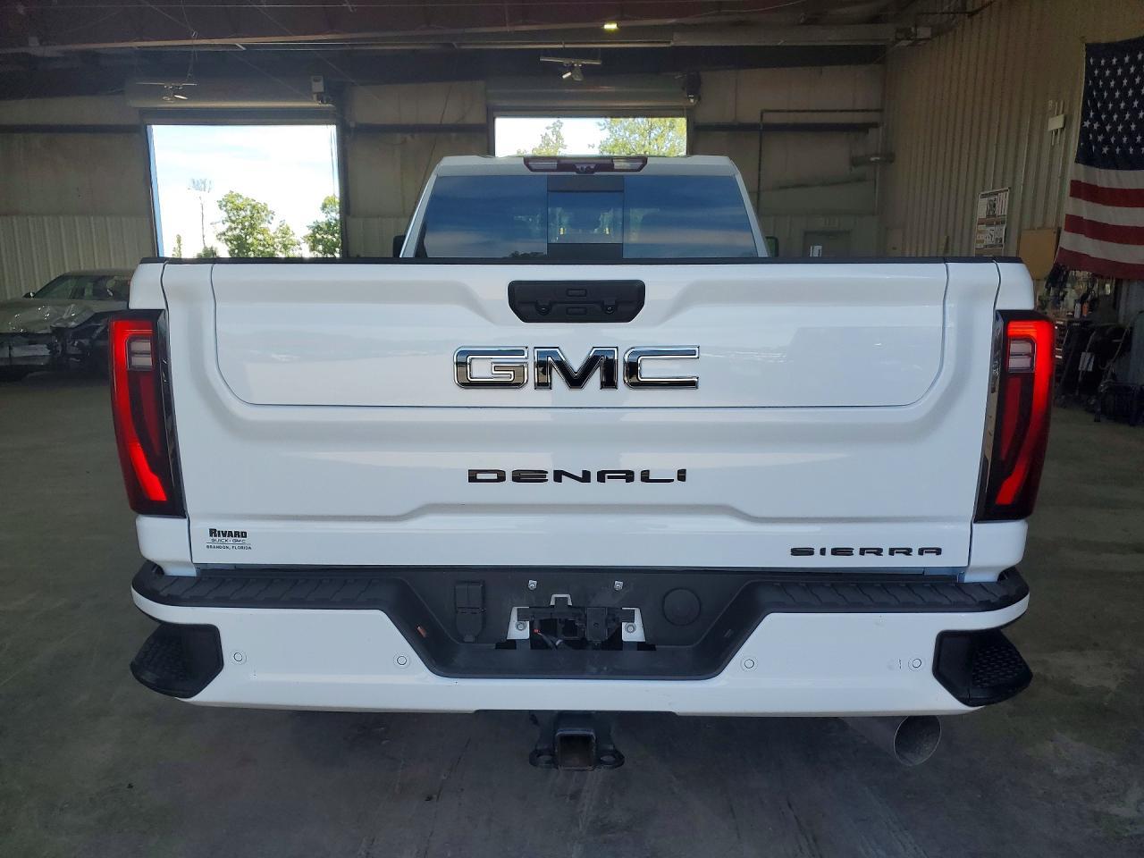 2026 GMC Sierra K3500 Denali Ultimate - Фото 6