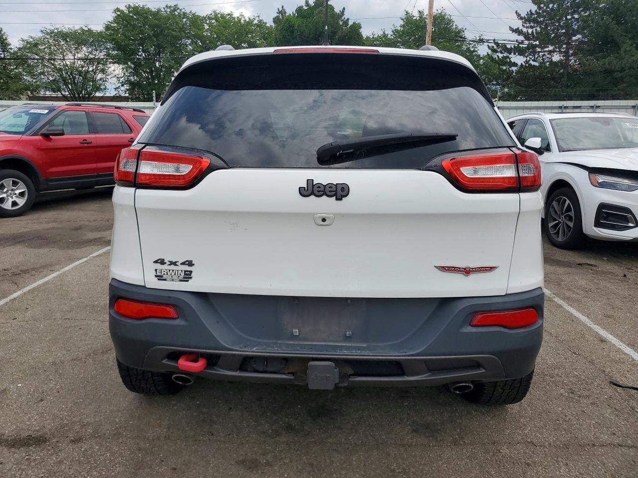 2016 Jeep Cherokee Trailhawk - Image 6