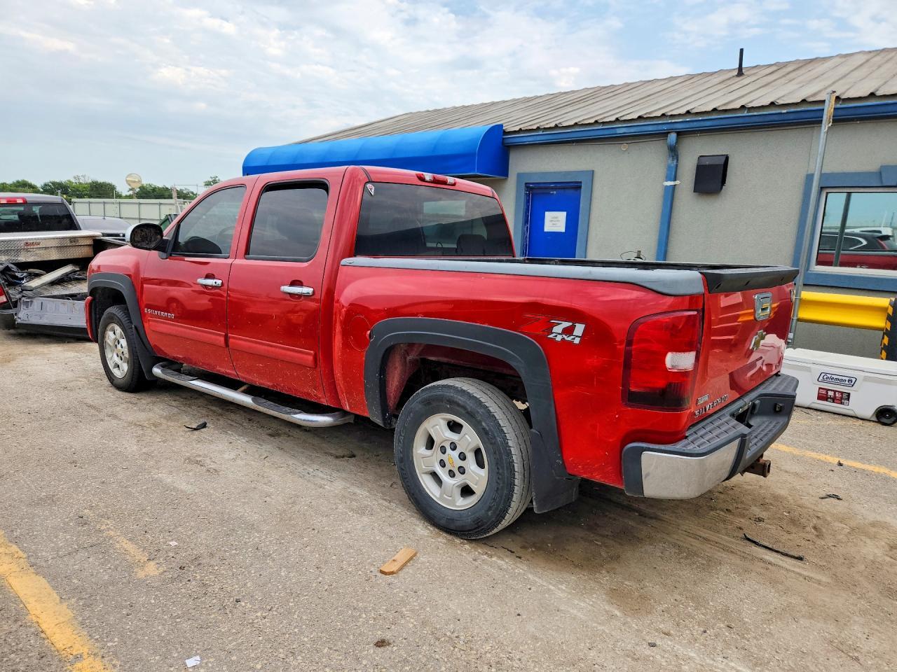 2009 Chevrolet Silverado K1500 Lt - Фото 2