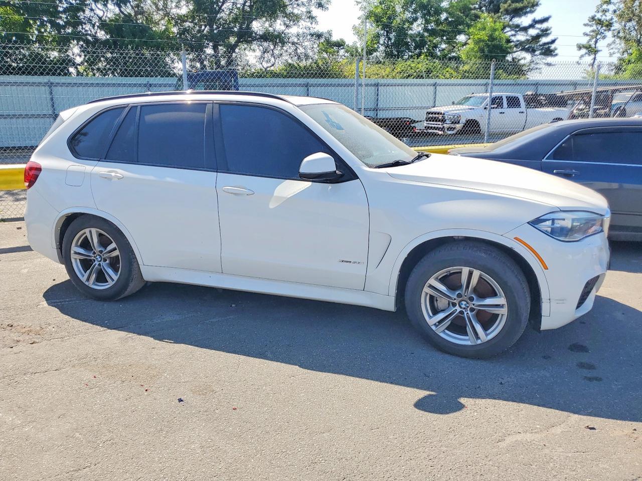 2015 BMW X5 xDrive50I - Фото 4