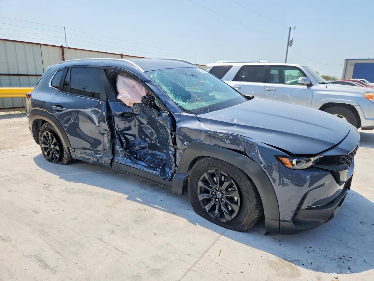 2025 Mazda Cx-50 Preferred - Image 4