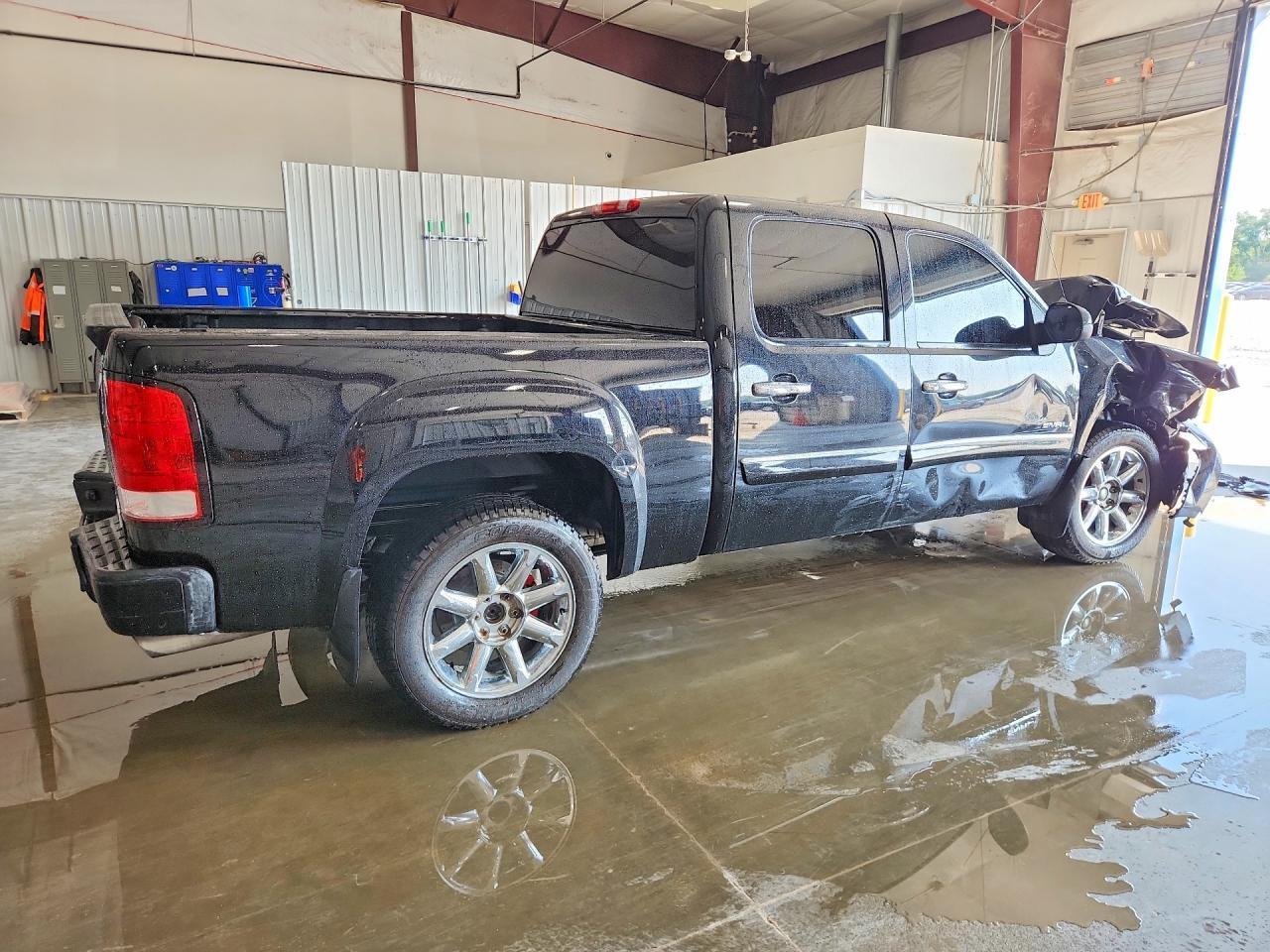 2012 GMC Sierra K1500 Denali - Image 3