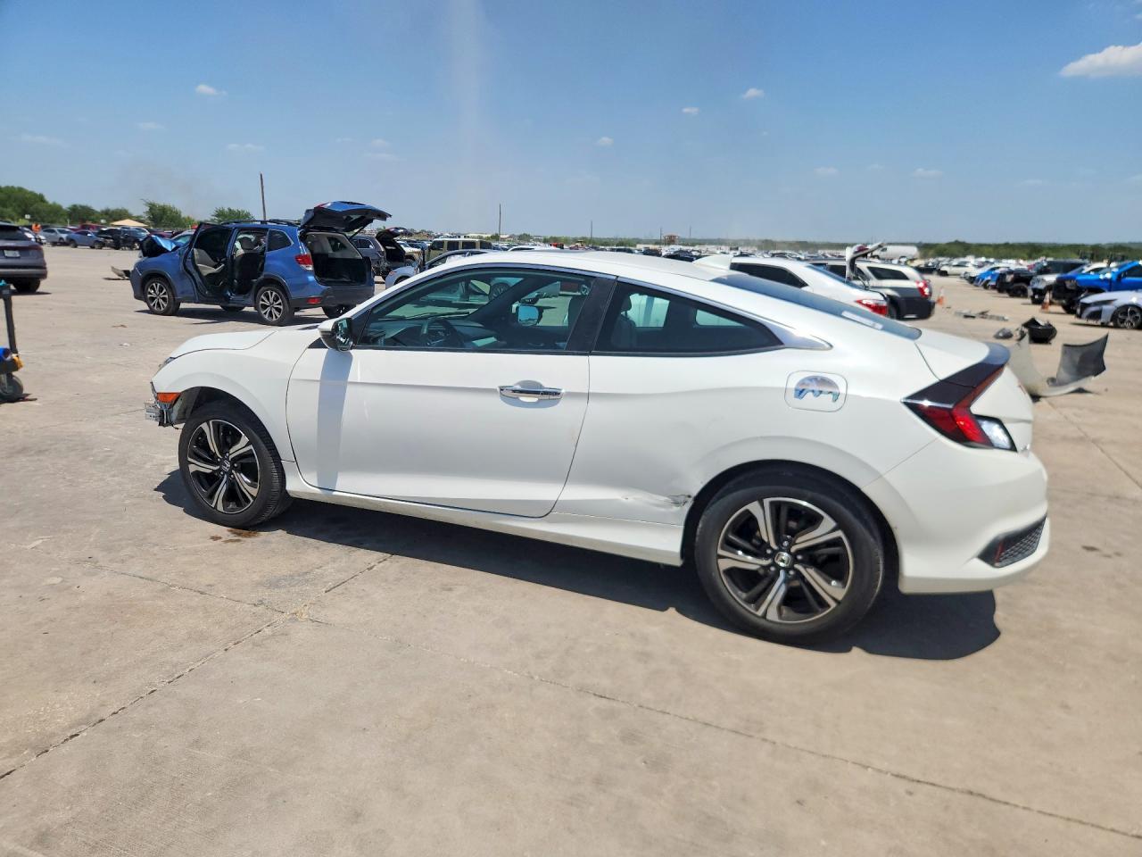 2016 Honda Civic Touring - Фото 2