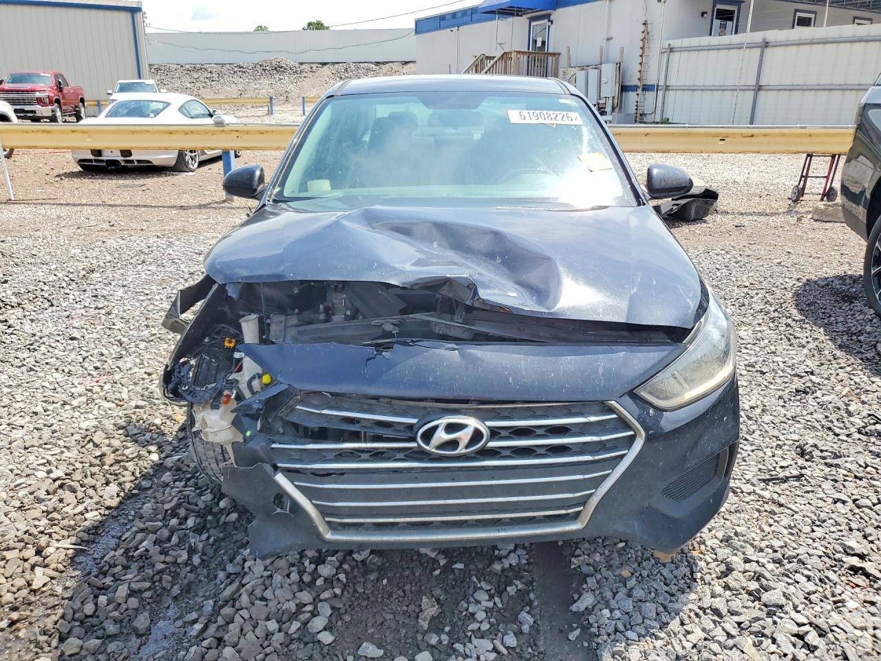 2021 Hyundai Accent Se - Фото 5