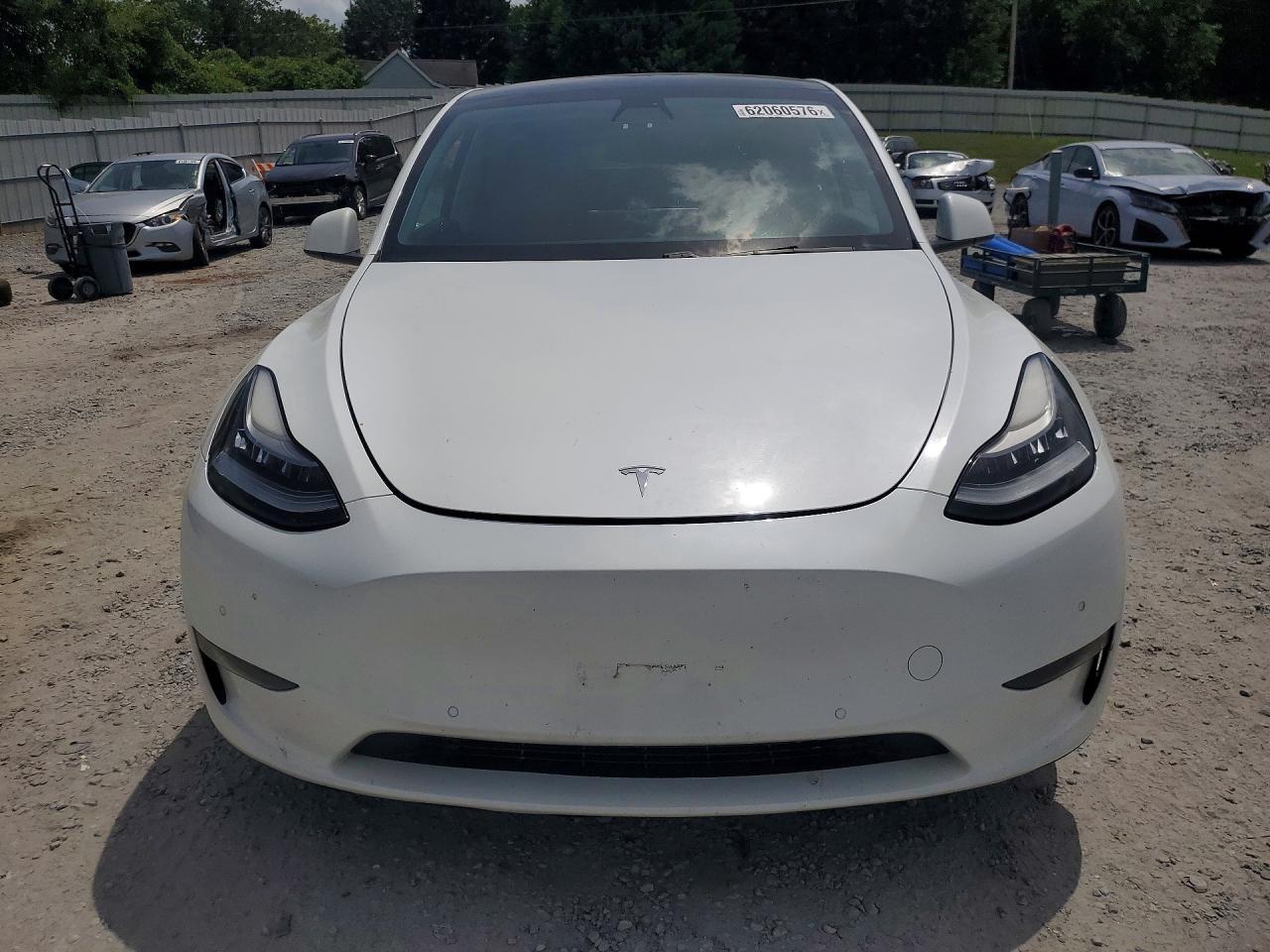 2021 Tesla Model Y - Image 5