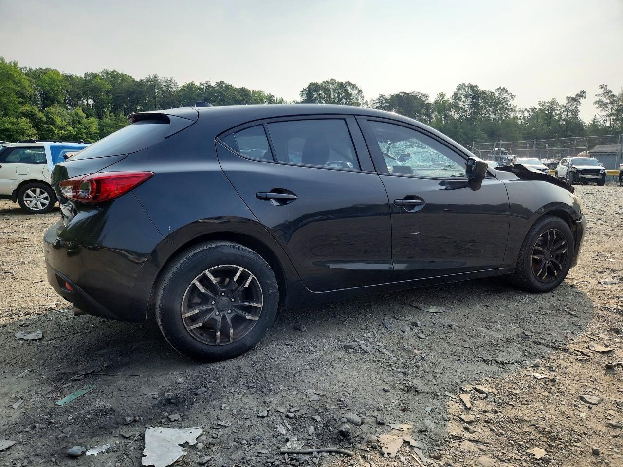 2014 Mazda 3 Sport - Image 3