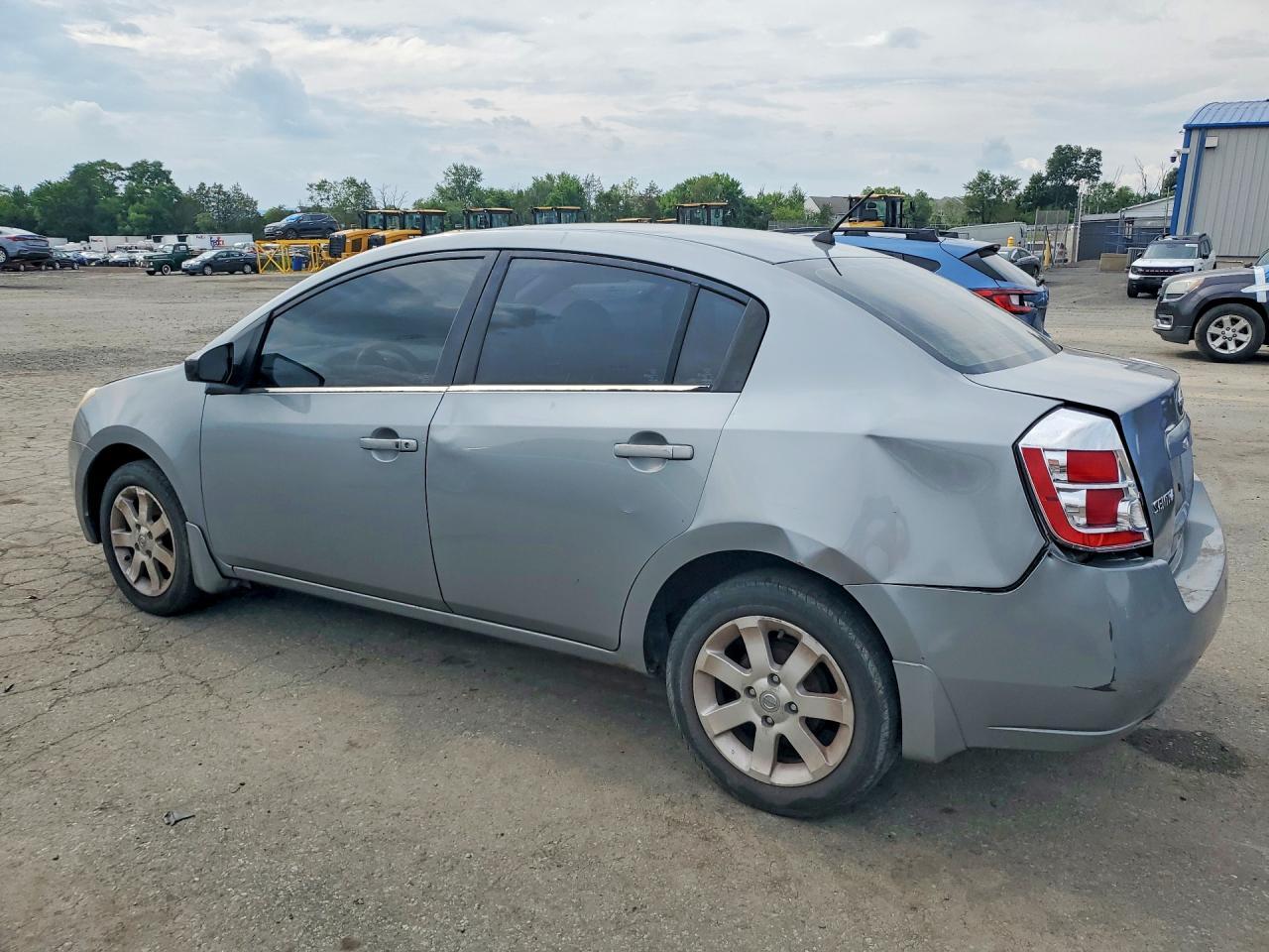 2008 Nissan Sentra 2.0 - Фото 2