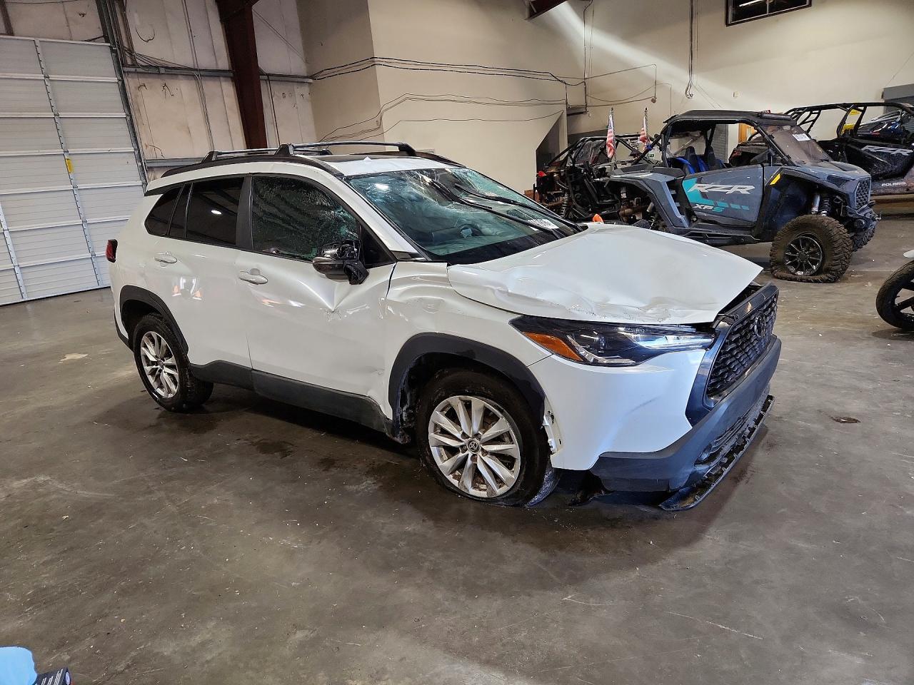 2022 Toyota Corolla Cross Le - Фото 4