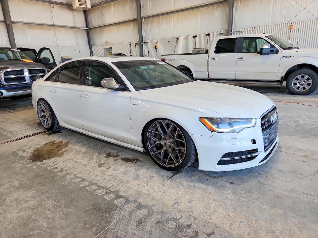 2013 Audi S6 - Фото 4