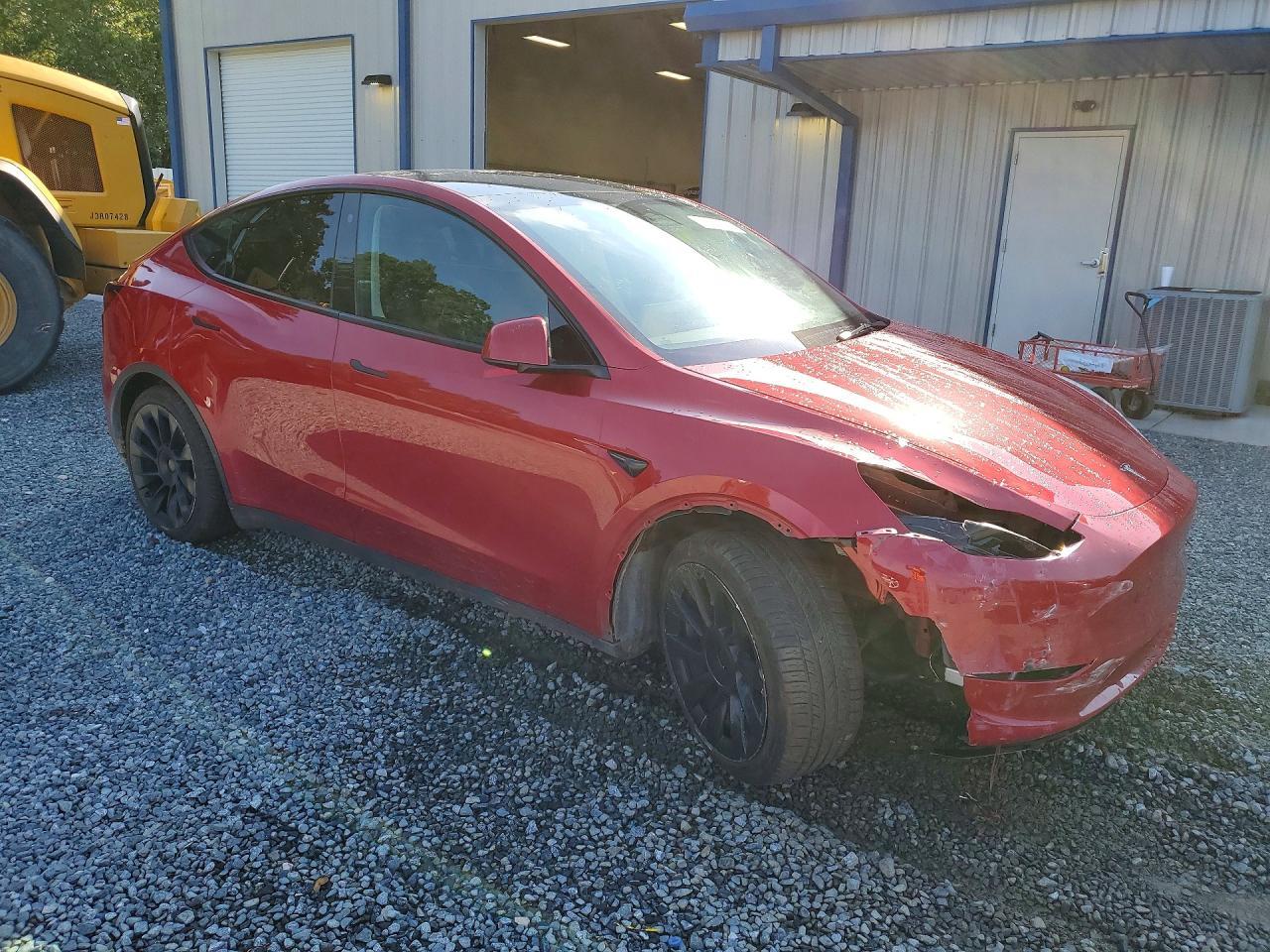2023 Tesla Model Y - Image 4
