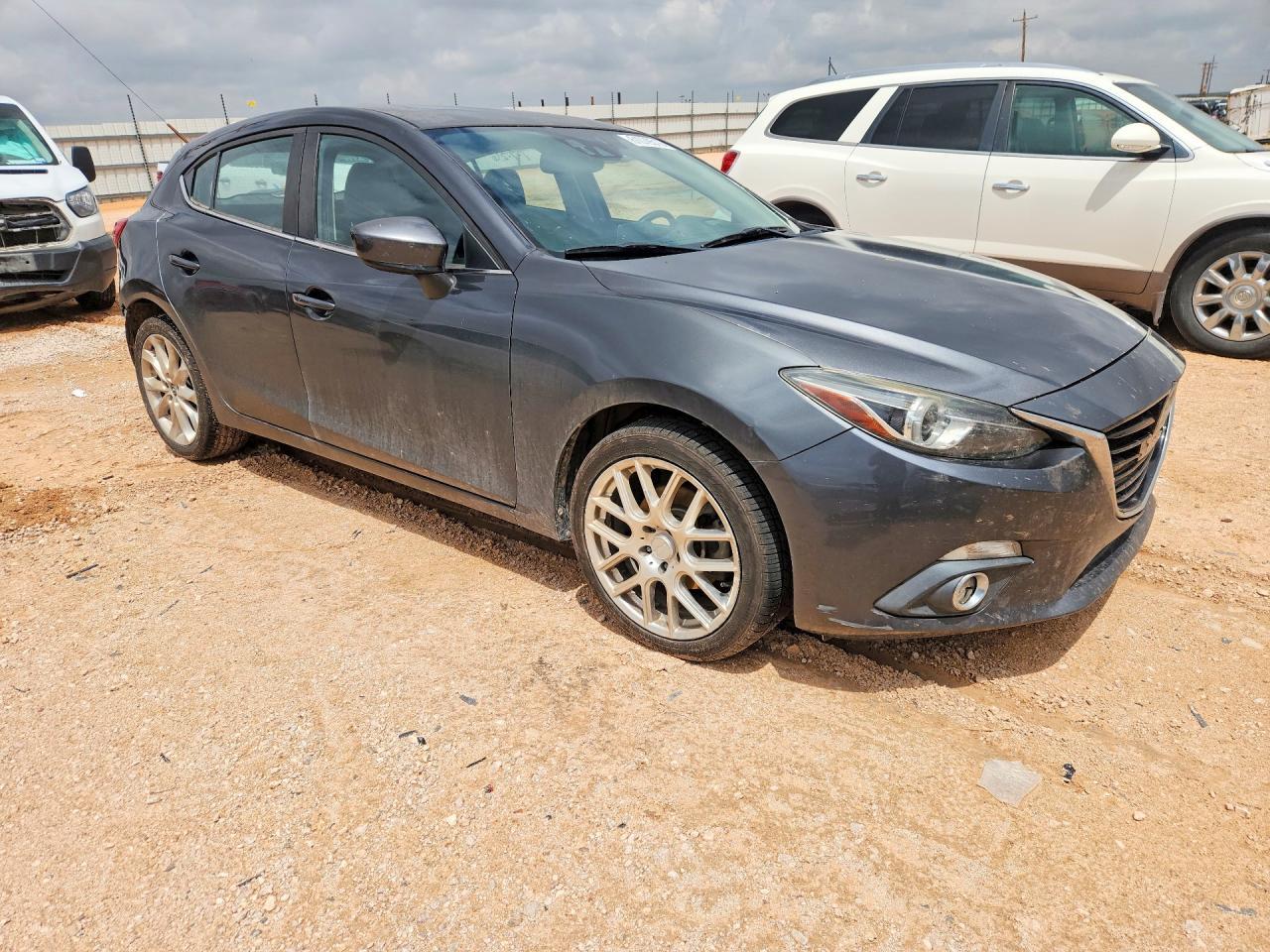 2015 Mazda 3 Grand Touring - Image 4