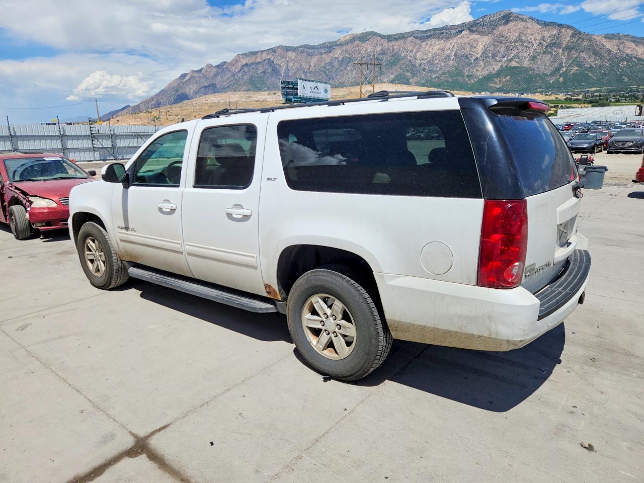 2012 GMC Yukon Xl K1500 Slt - Фото 2