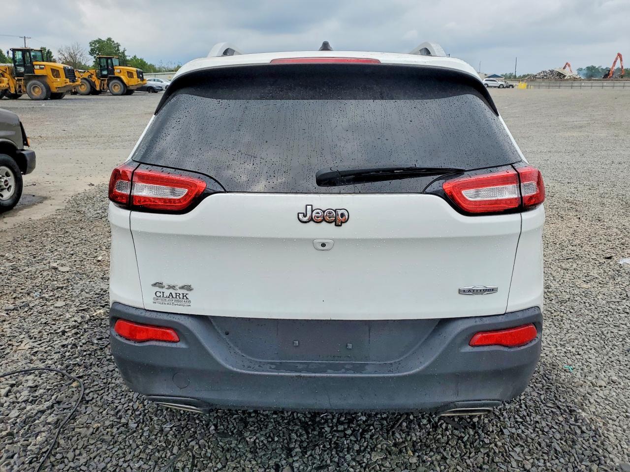2015 Jeep Cherokee Latitude - Image 6