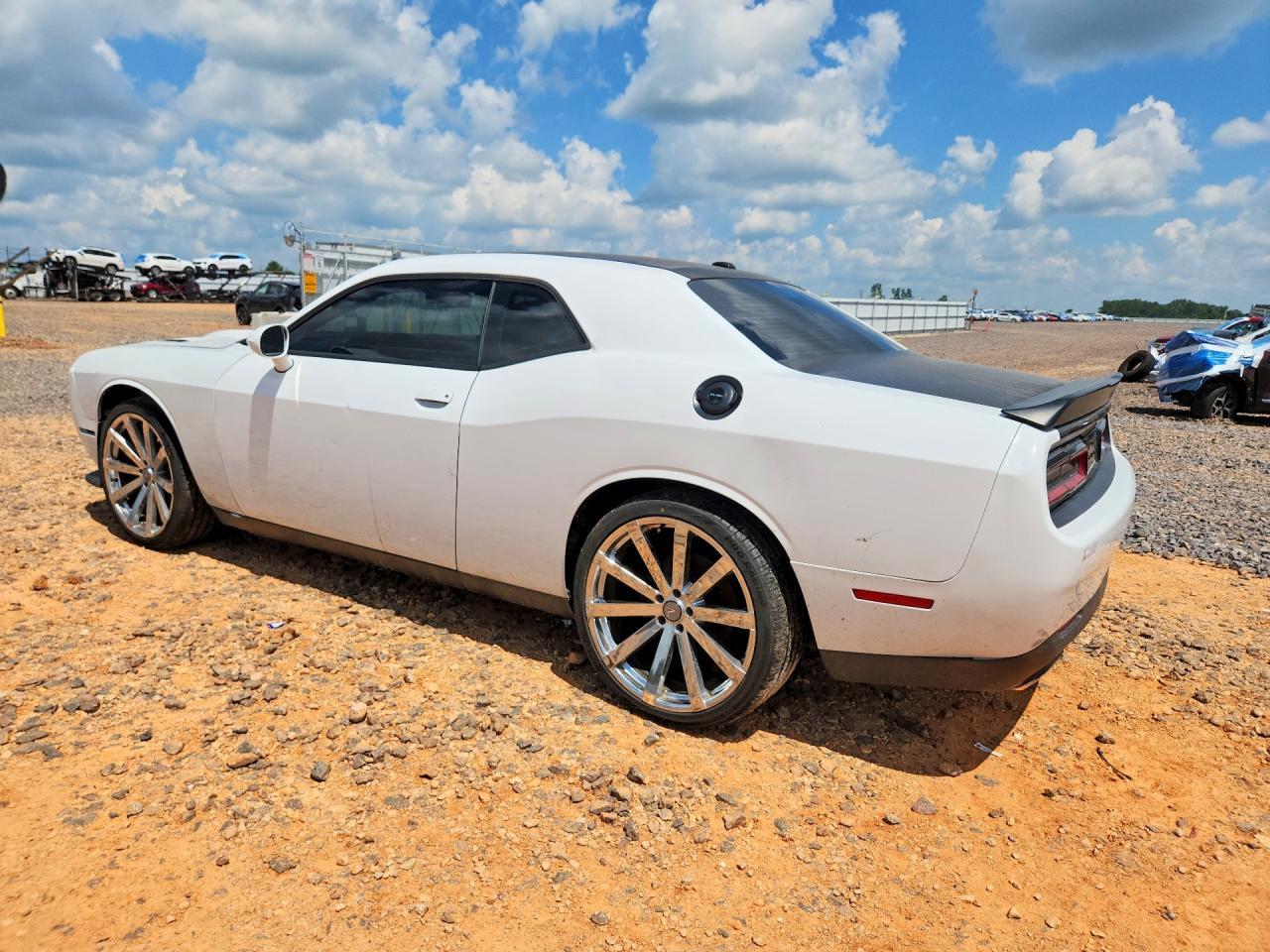 2020 Dodge Challenger Sxt - Фото 2