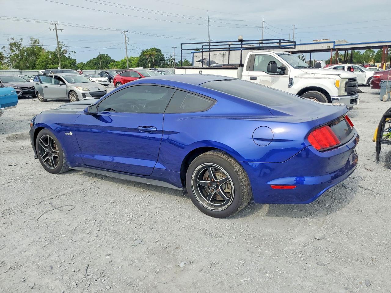 2016 Ford Mustang Gt - Фото 2
