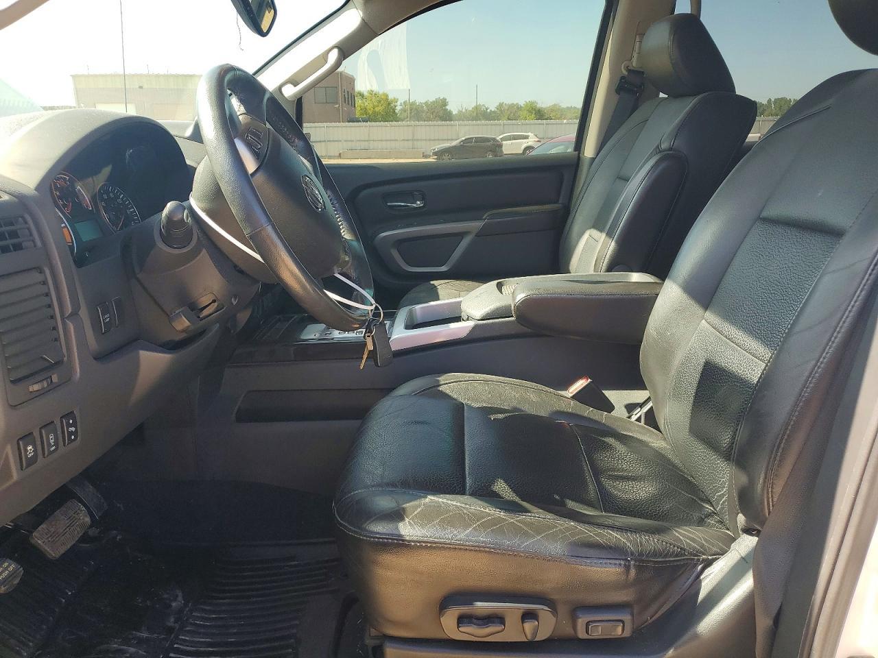 2015 Nissan Titan Sl - Фото 7