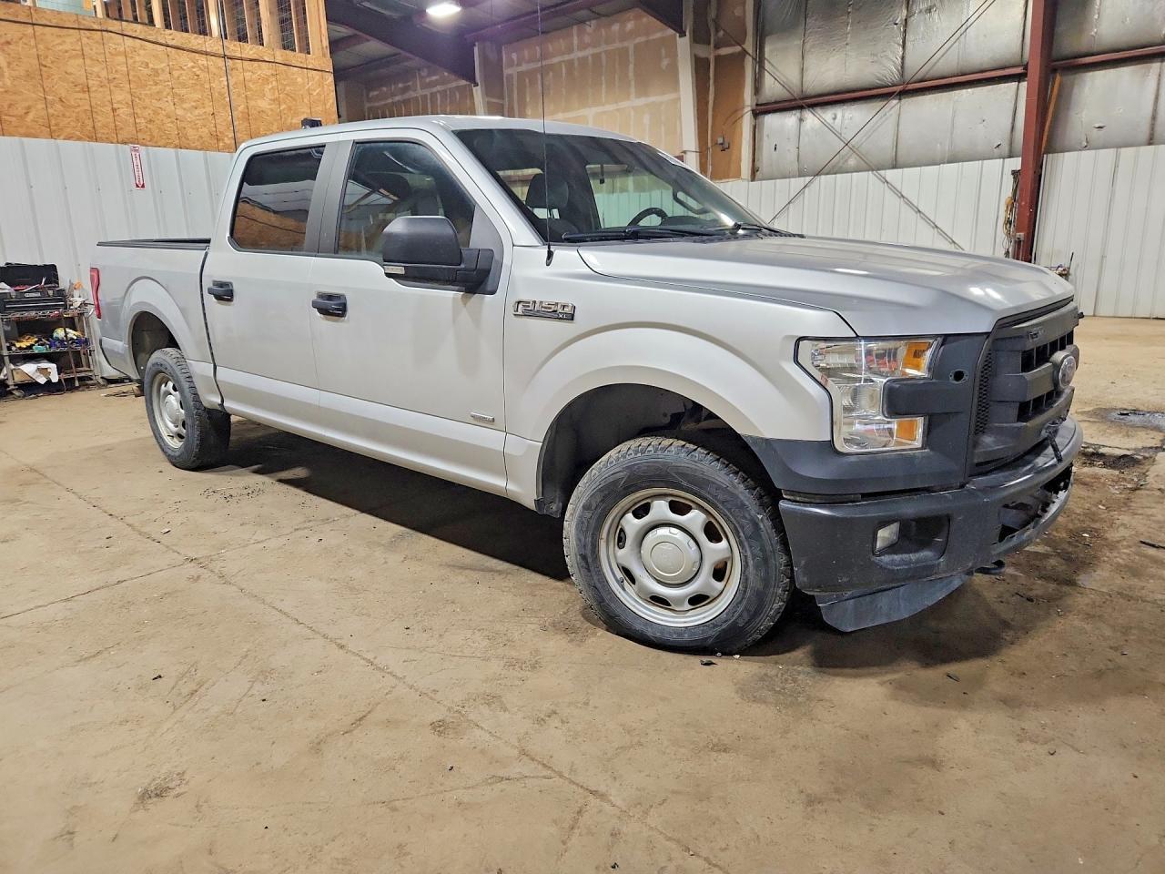 2015 Ford F150 Supercrew - Фото 4