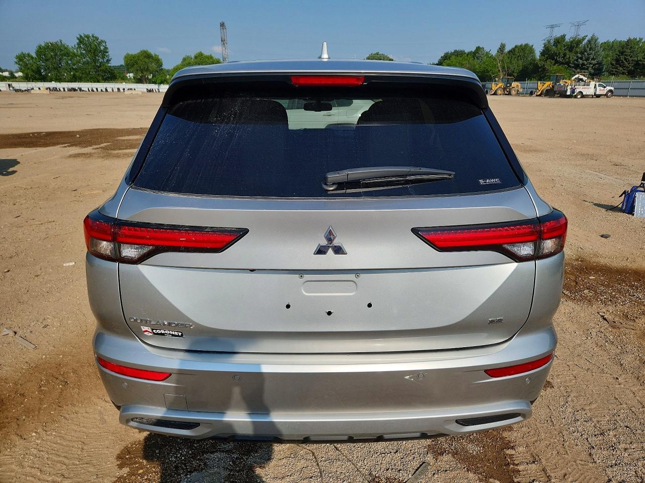 2024 Mitsubishi Outlander Se - Image 6
