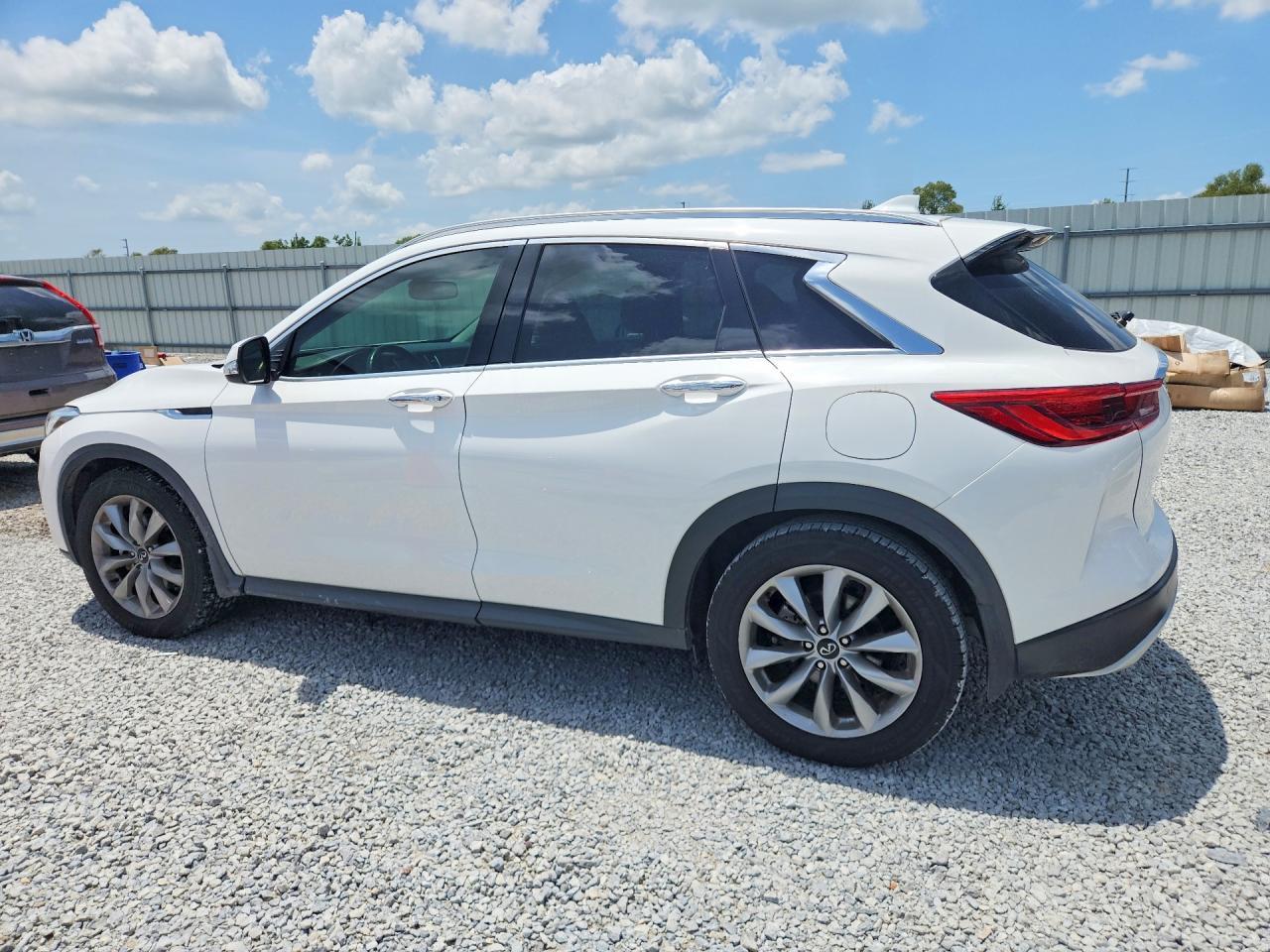 2021 Infiniti Qx50 Luxe - Image 2