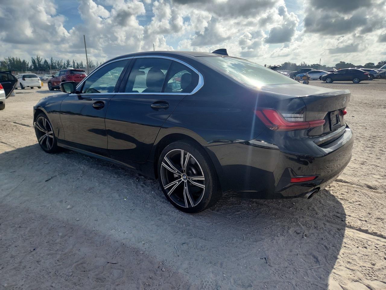 2022 BMW 330I - Image 2