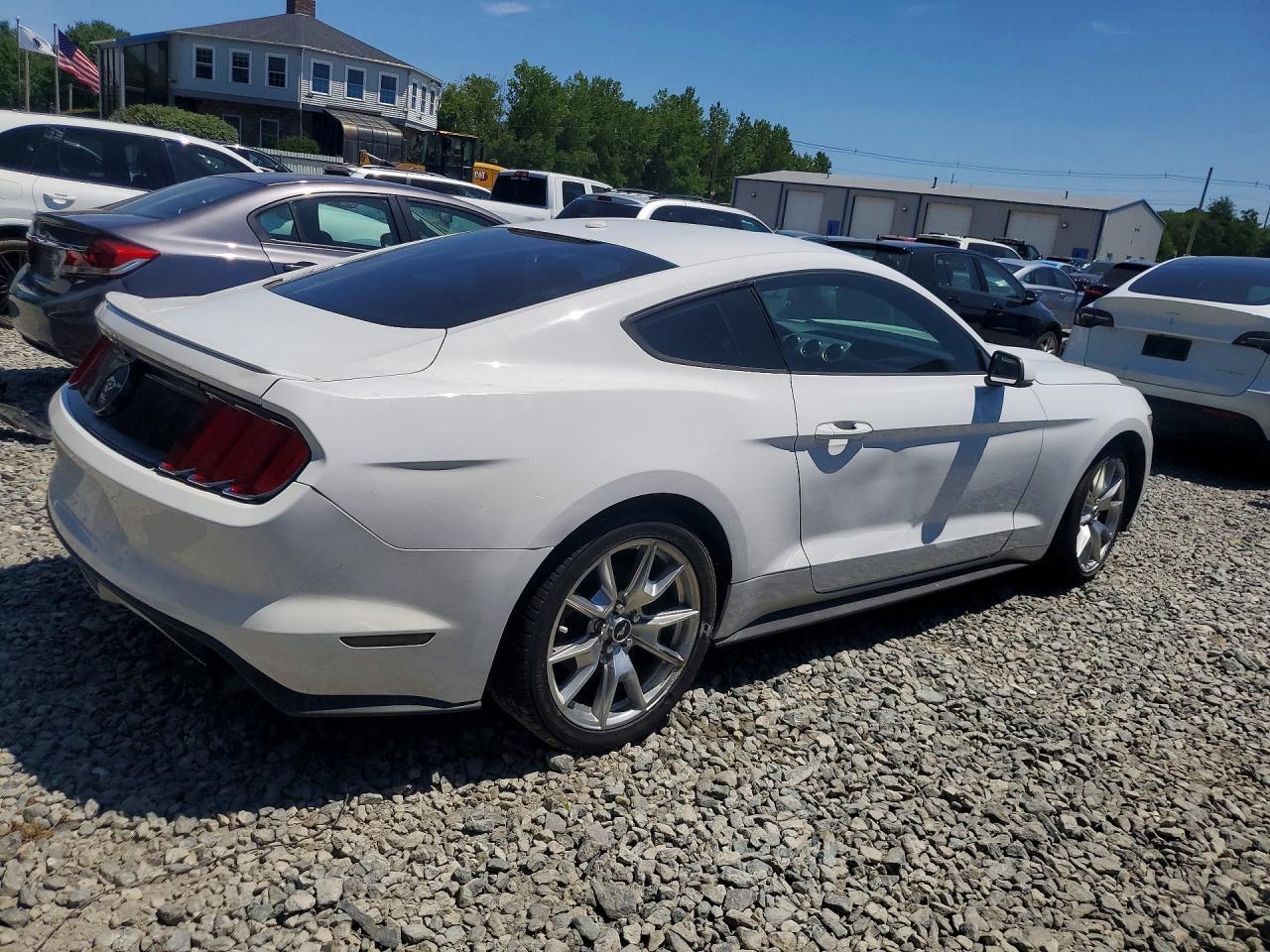 2015 Ford Mustang - Фото 3