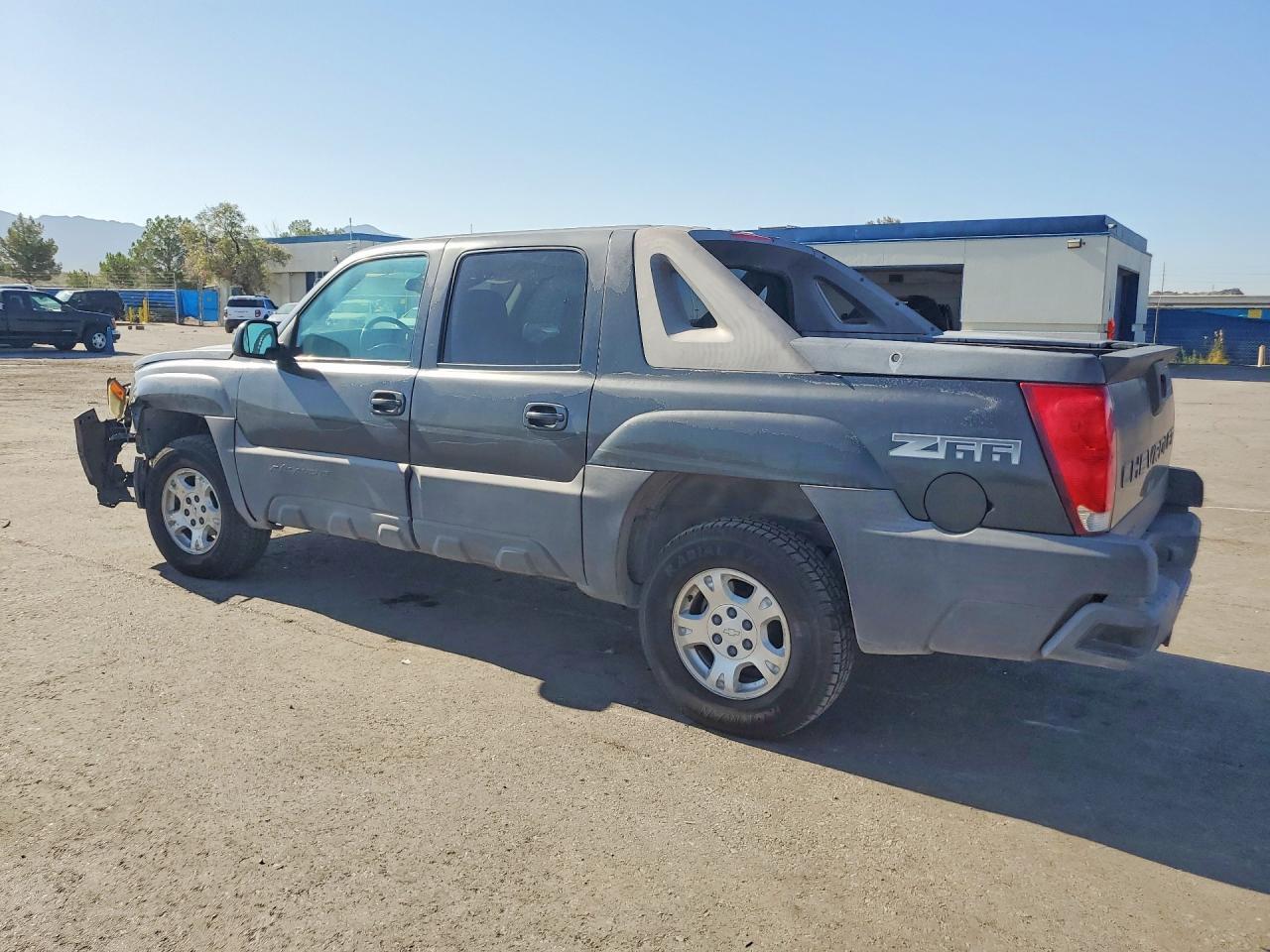 2004 Chevrolet Avalanche C1500 - Фото 2
