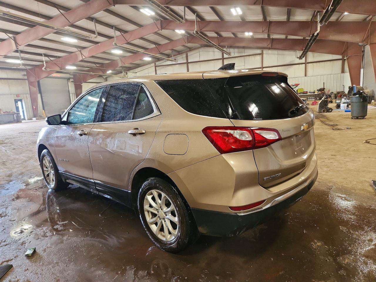 2019 Chevrolet Equinox Lt - Image 2