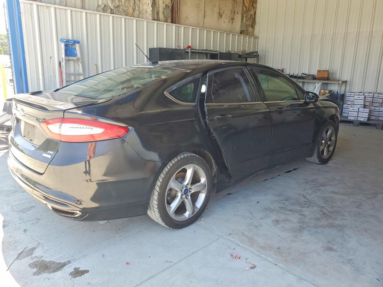 2015 Ford Fusion Se - Фото 3