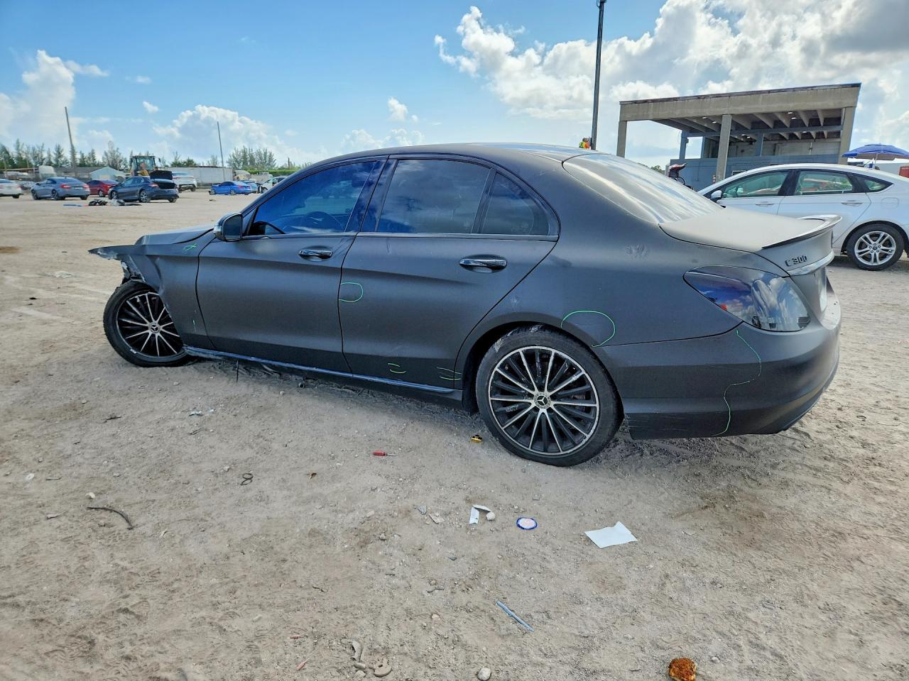 2020 Mercedes-Benz C 300 - Фото 2