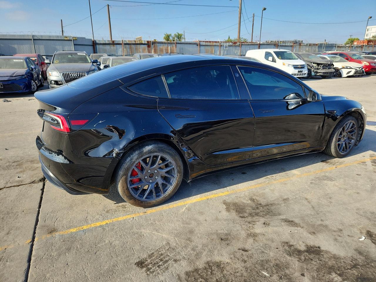 2025 Tesla Model 3 - Image 3