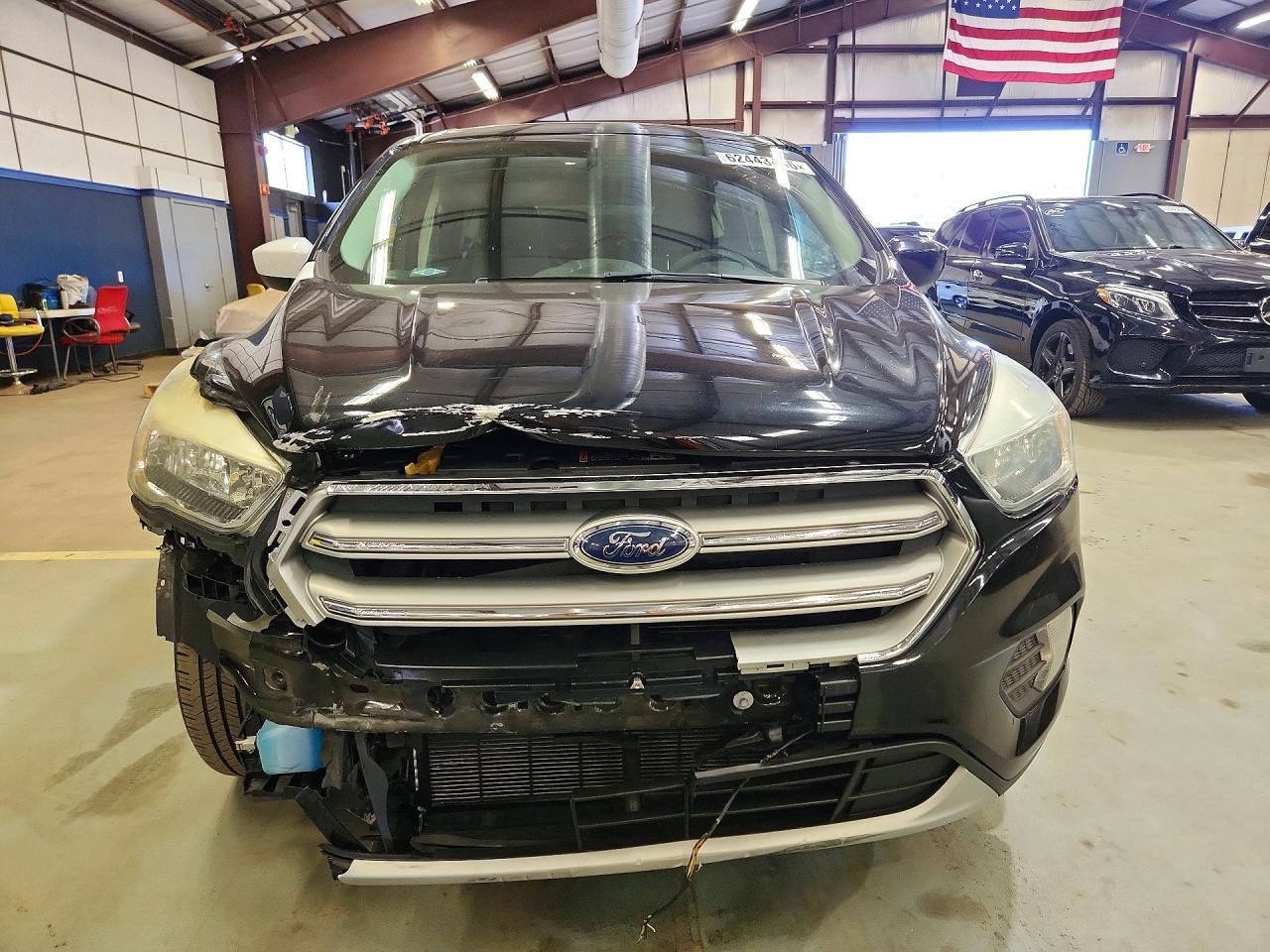 2017 Ford Escape Se - Фото 5