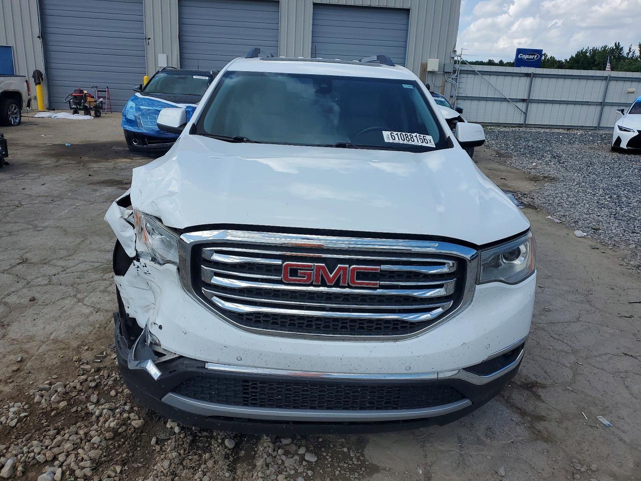 2017 GMC Acadia Slt-2 - Image 5