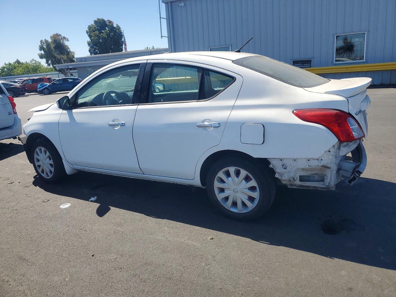 2015 Nissan Versa 1.6 Sv - Фото 2