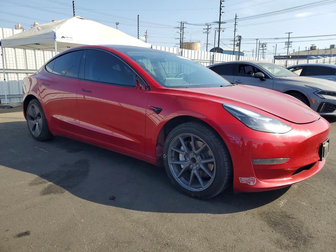 2023 Tesla Model 3 - Image 4