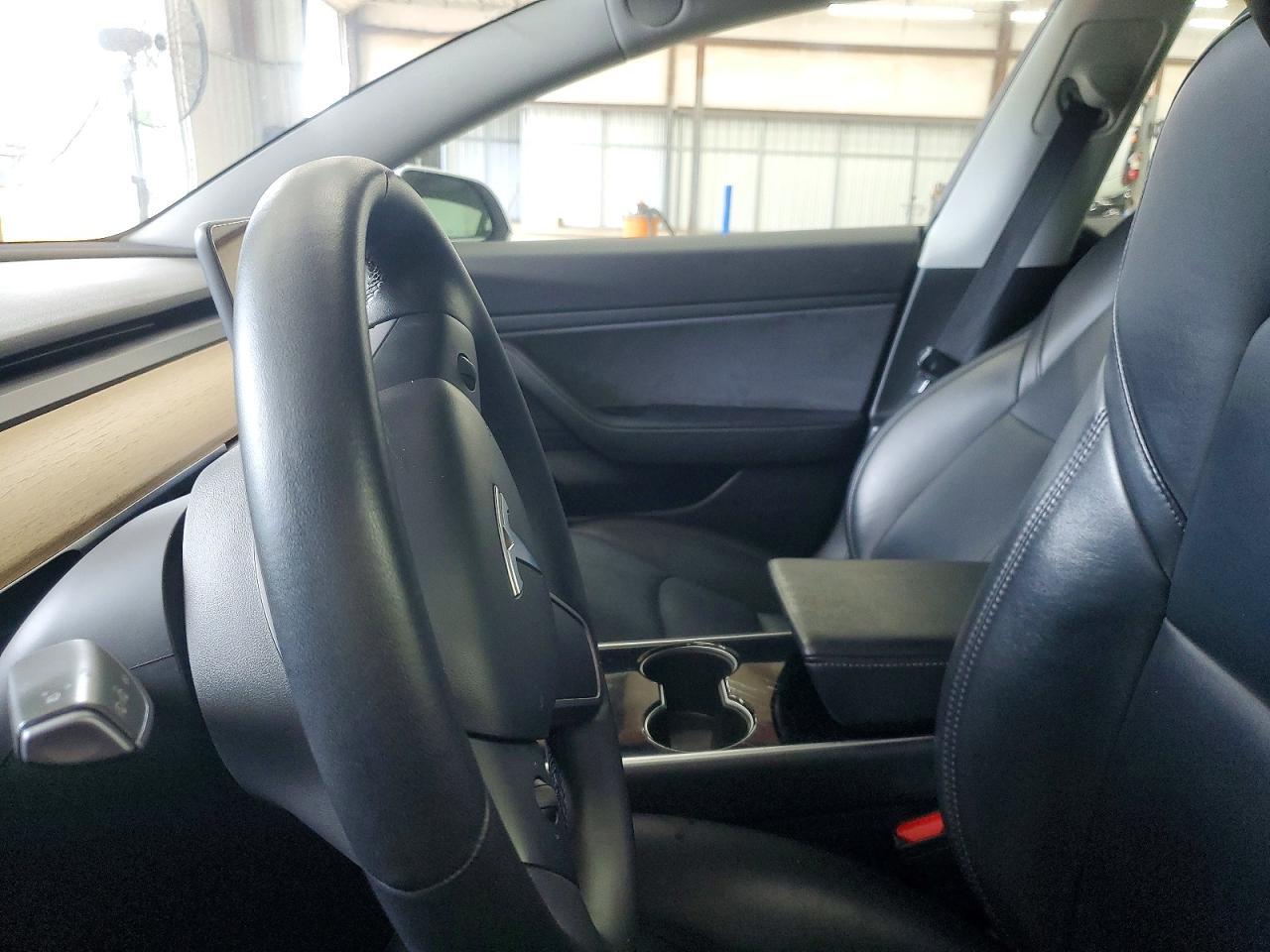 2019 Tesla Model 3 - Фото 7