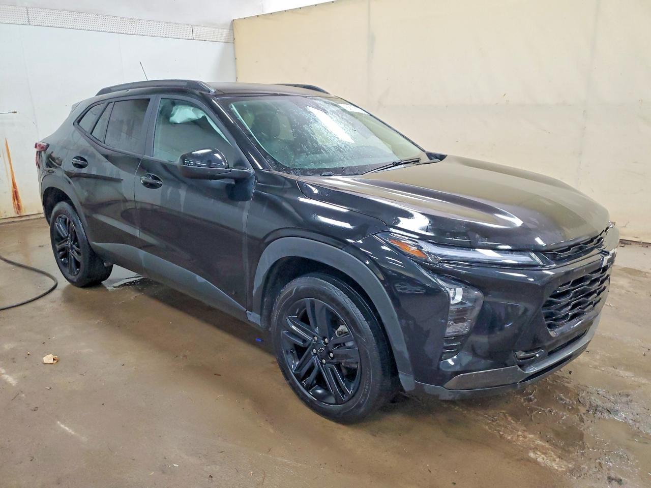 2025 Chevrolet Trax Activ - Image 4