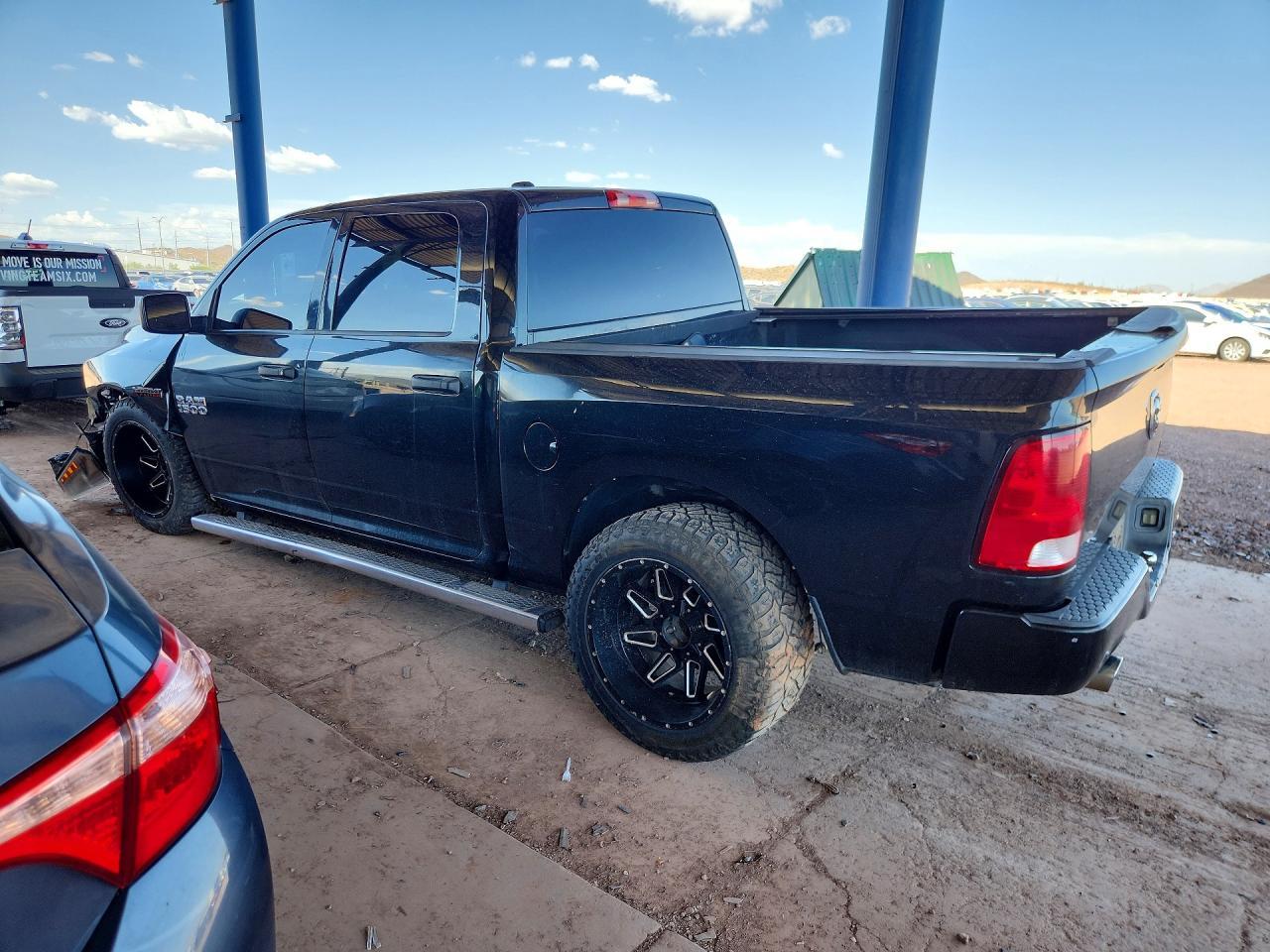 2015 Ram 1500 St - Фото 2