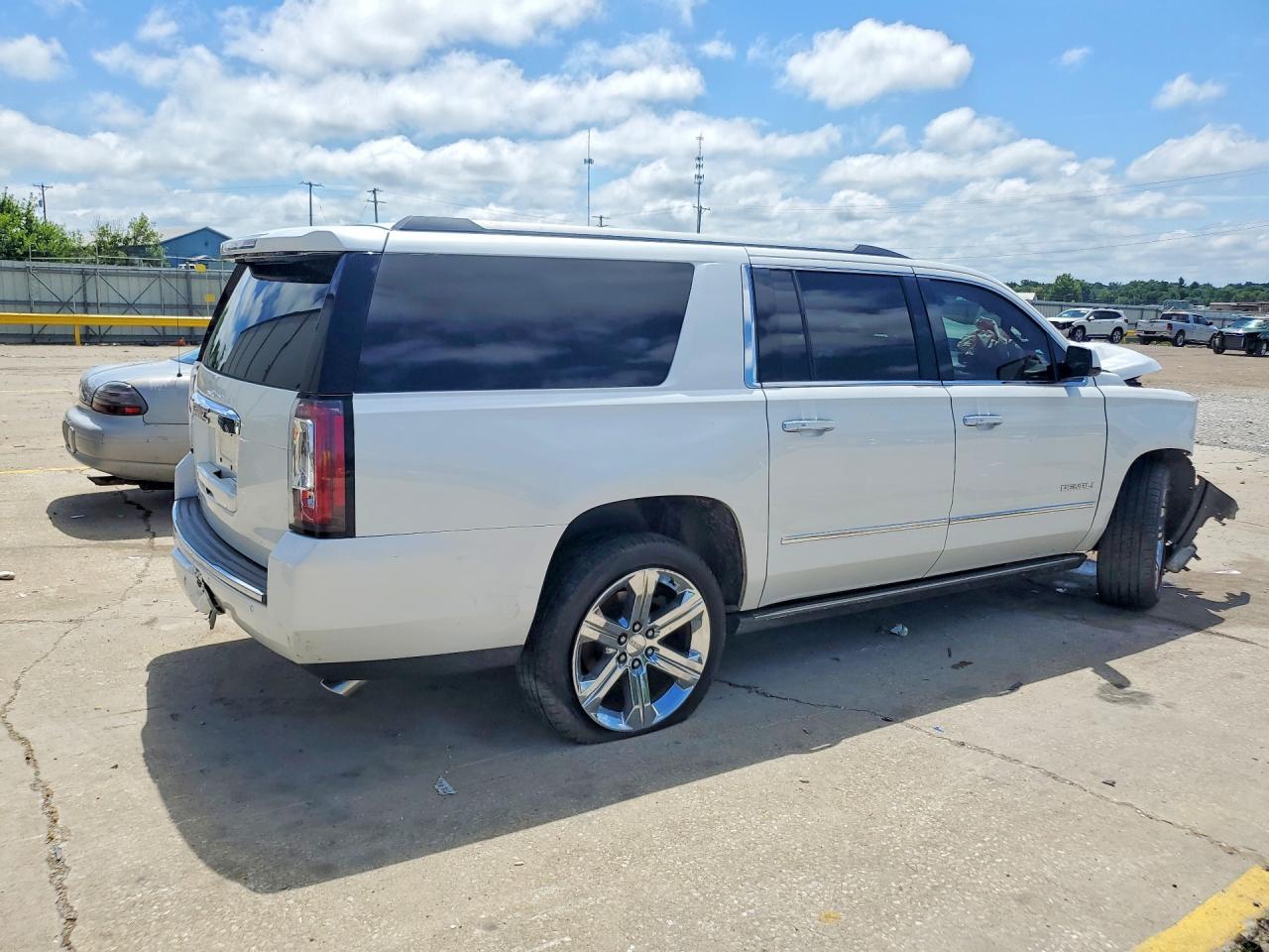 2018 GMC Yukon Xl Denali - Фото 3