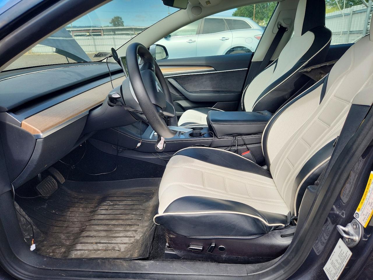 2022 Tesla Model 3 - Image 7