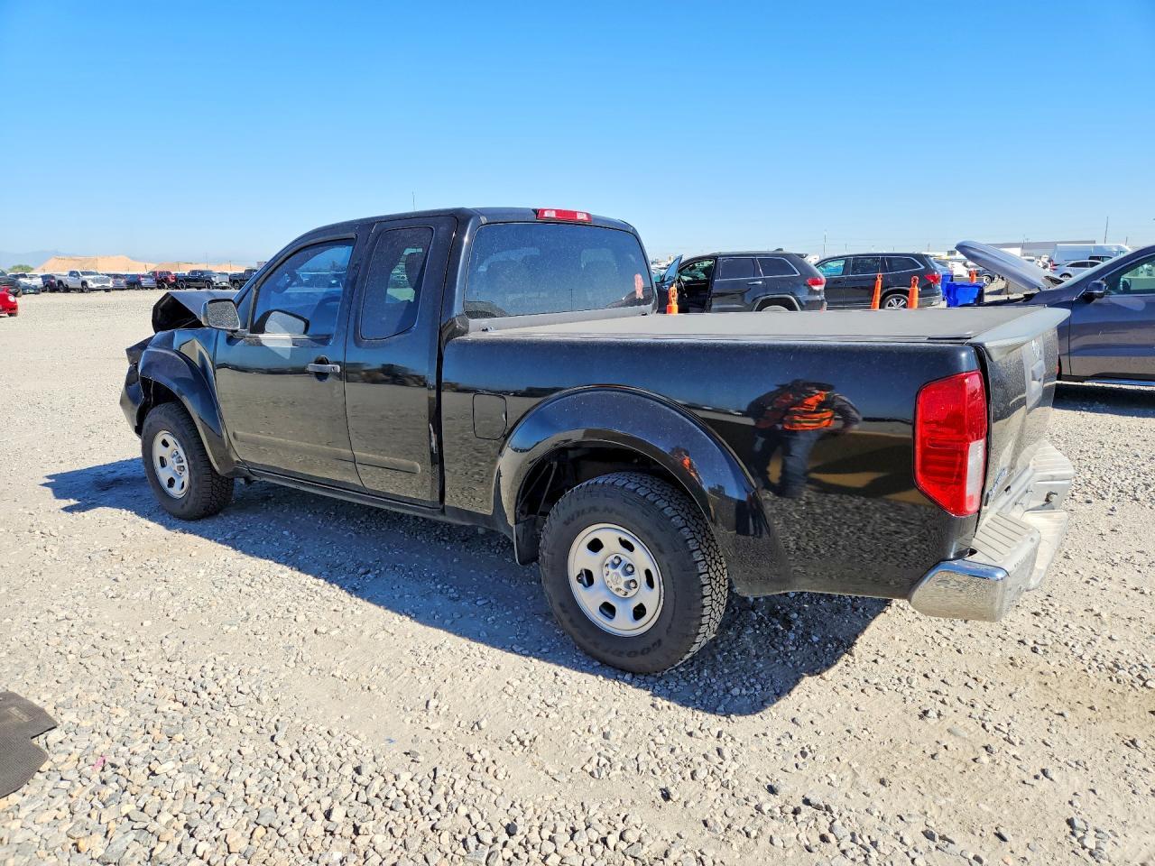 2016 Nissan Frontier S - Фото 2