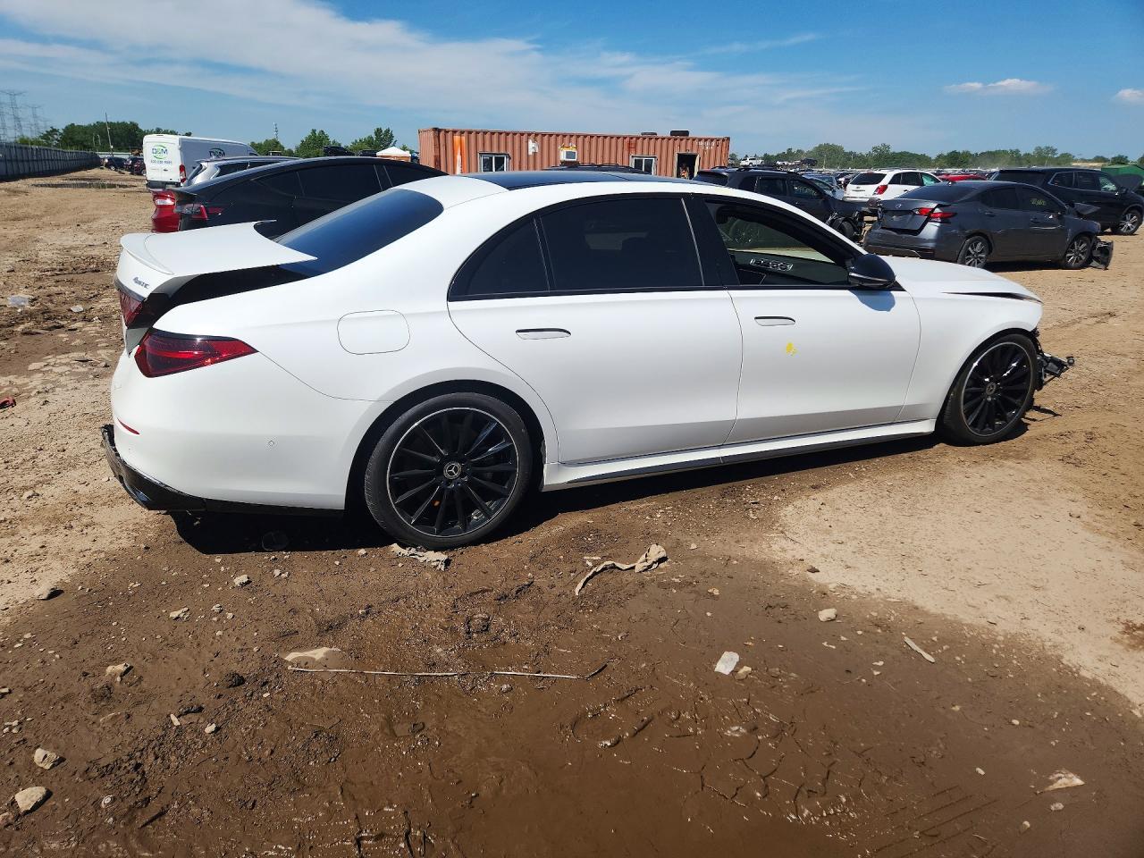 2025 Mercedes-Benz S 580 4Matic - Image 3