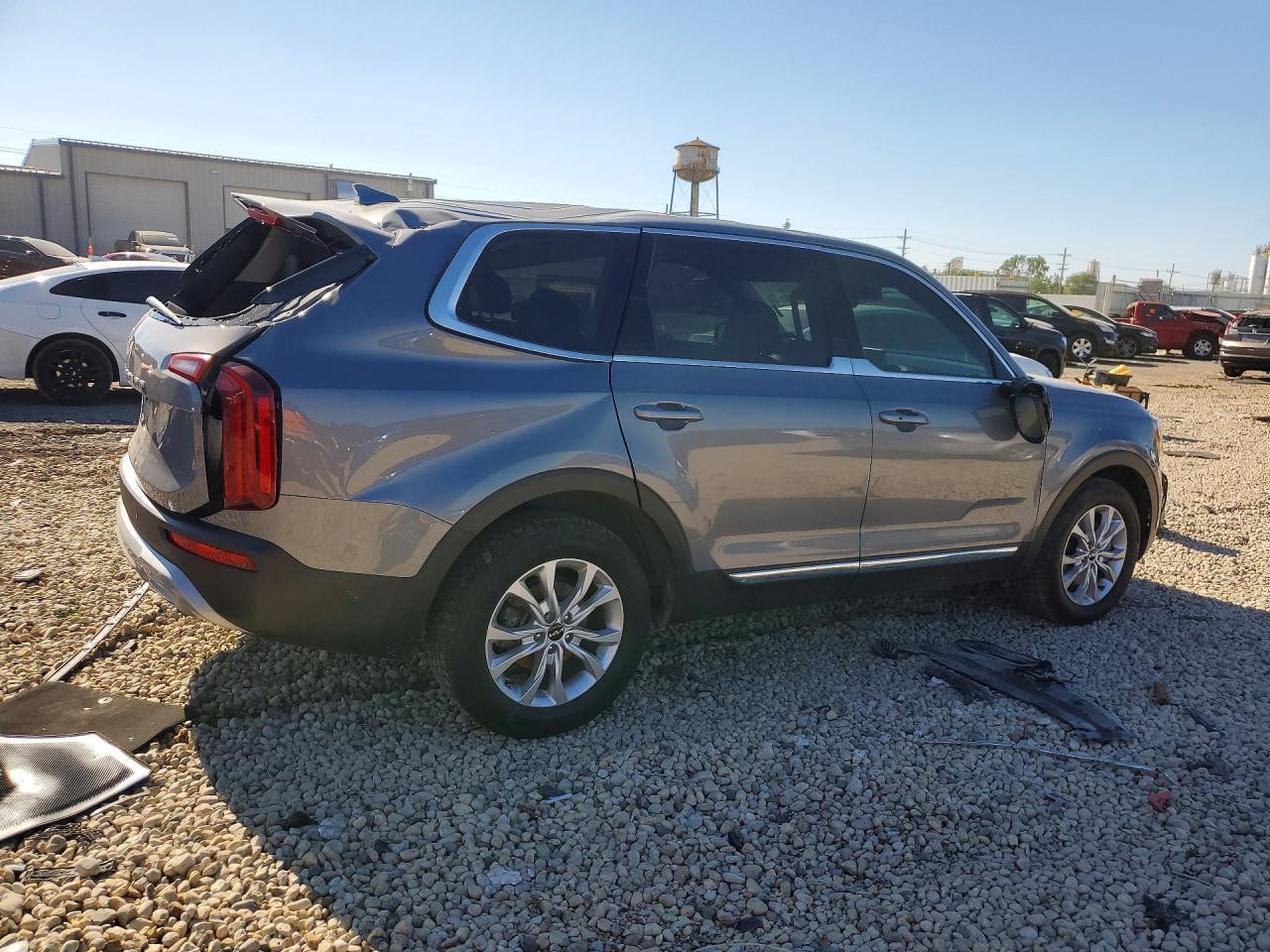 2022 Kia Telluride Lx - Image 3