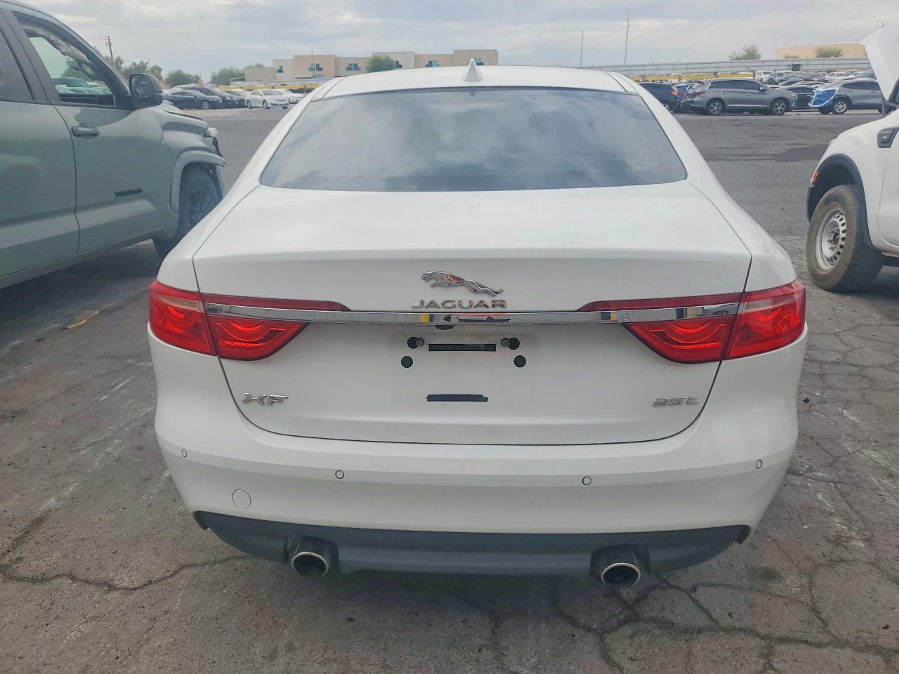 2016 Jaguar Xf Prestige - Фото 6