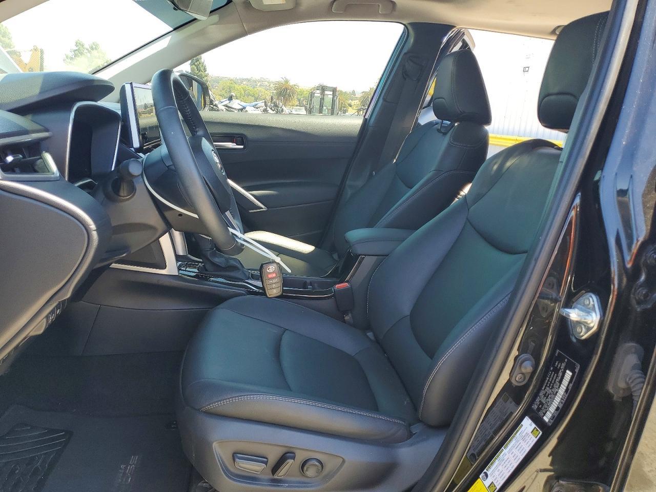 2024 Toyota Corolla Cross Xle - Фото 7