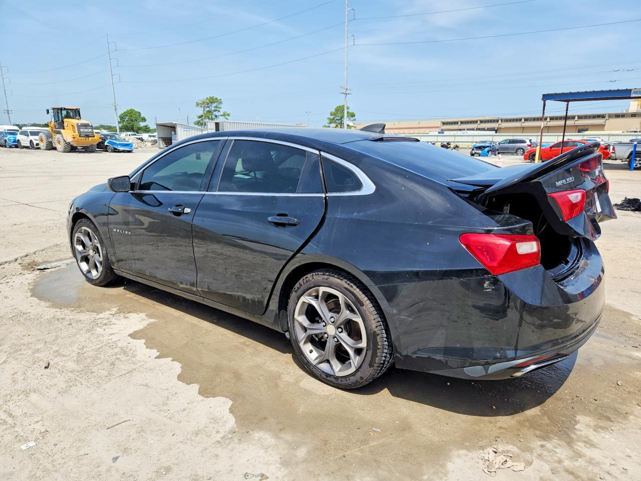 2019 Chevrolet Malibu Rs - Image 2