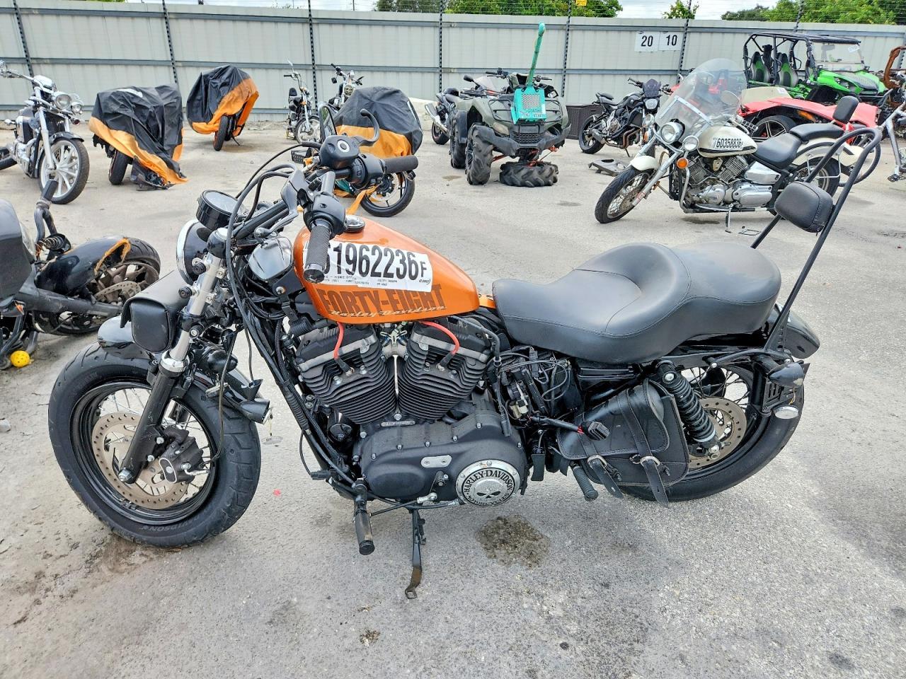 2015 Harley-Davidson Xl1200 Forty-Eight - Фото 3