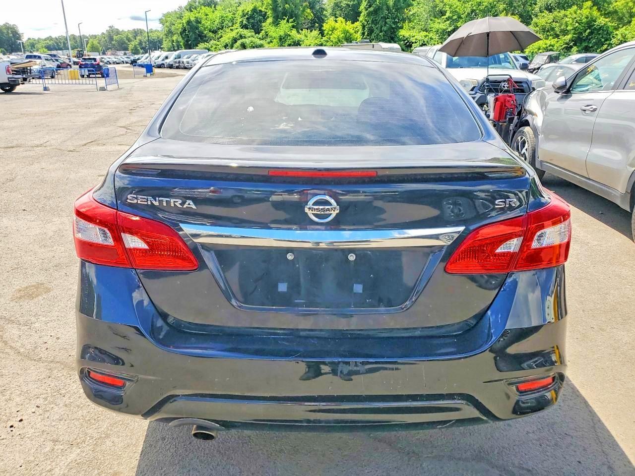 2017 Nissan Sentra Sr - Image 6