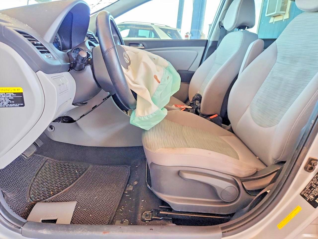 2016 Hyundai Accent Se - Фото 7