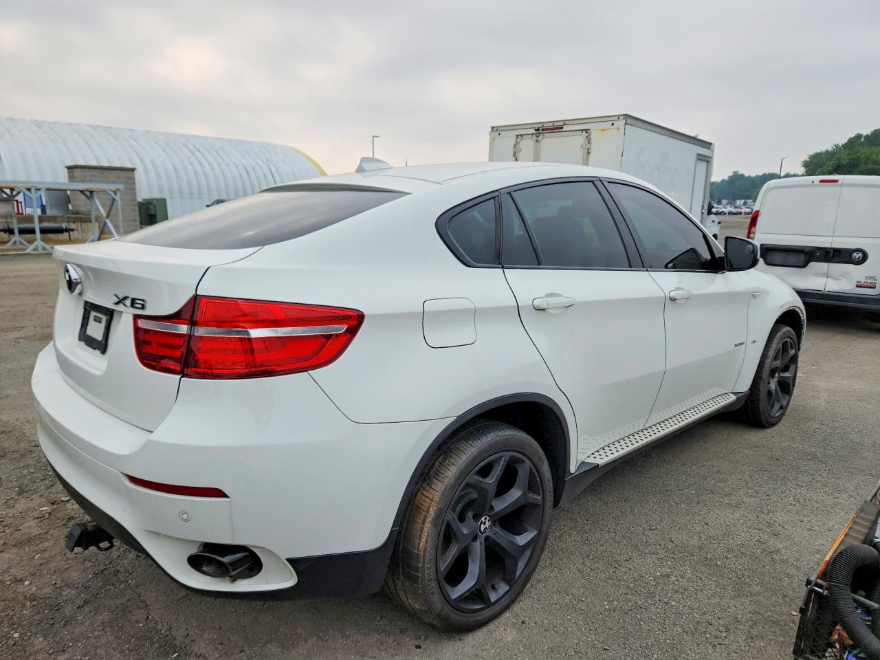 2014 BMW X6 xDrive35I - Image 3